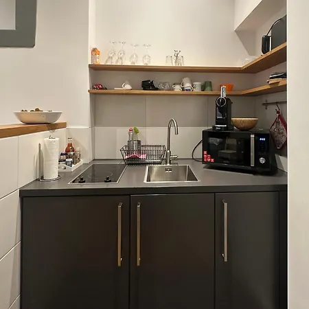 Moderne Apartments im stilvollen Altbau Freiburg im Breisgau Zimmer foto