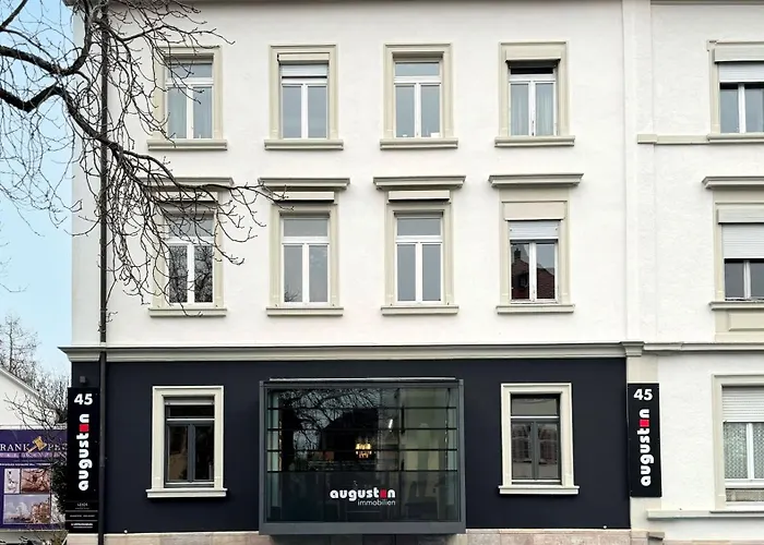 Moderne Apartments In Attraktivem Altbau