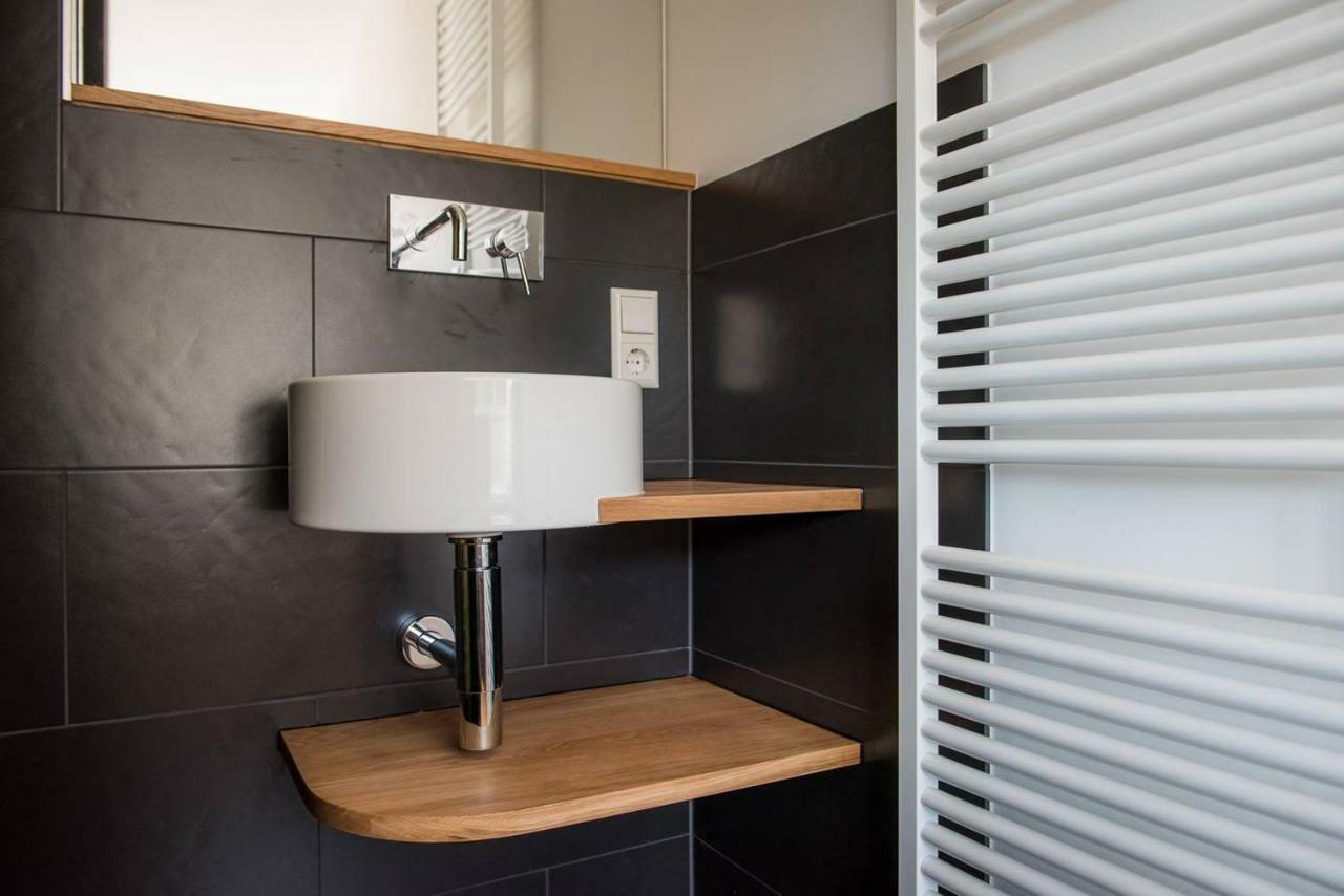 Moderne In Attraktivem Altbau Apartment